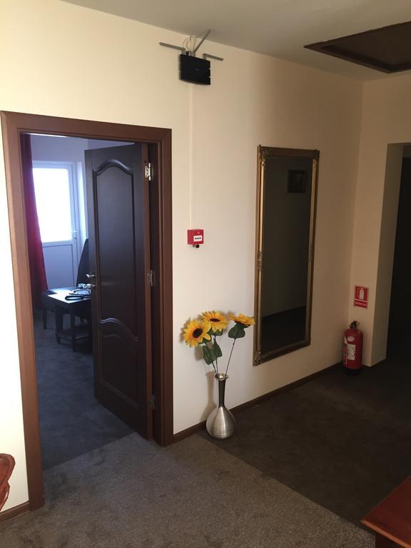 פיאטרה ניאמט Pensiunea Flora מראה חיצוני תמונה